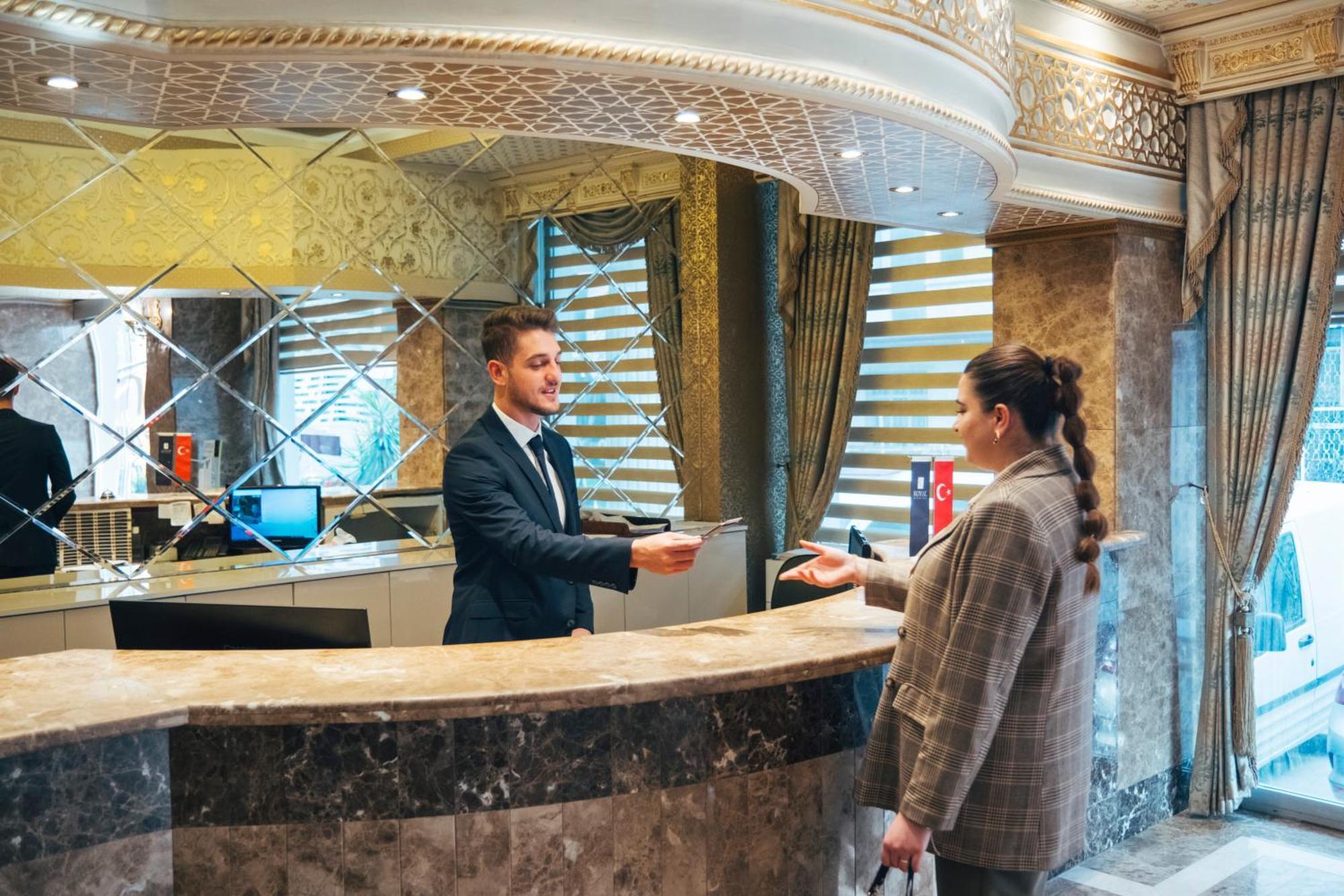 Royal Mersin Otel Exterior foto